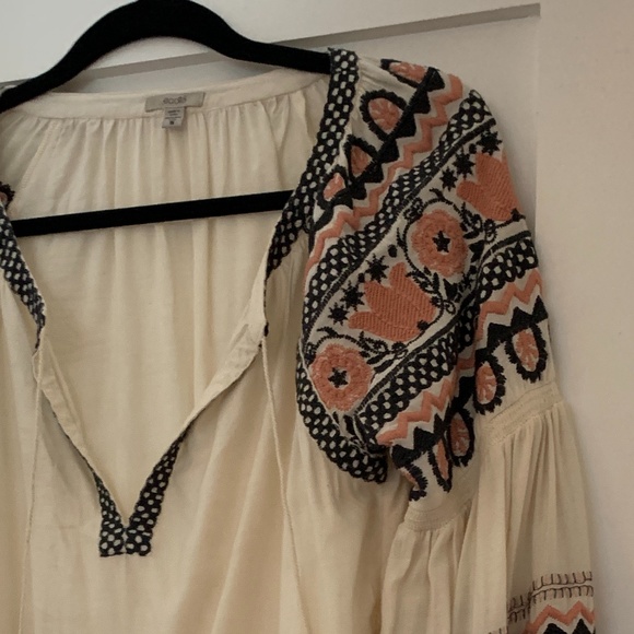 Bohemian long sleeve top with embroidery - Picture 2 of 6